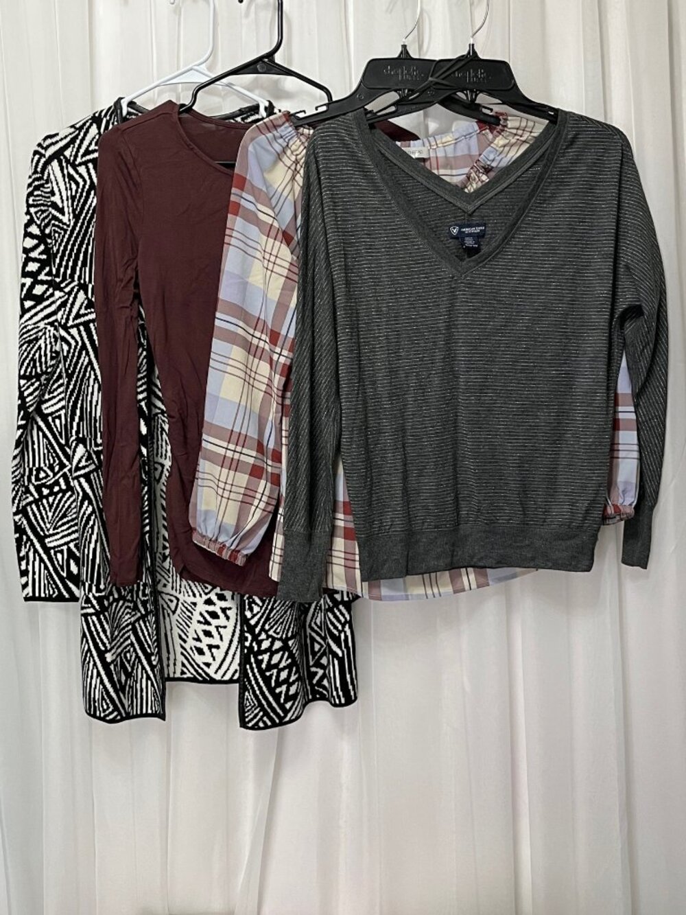 Lot of 4 Womens Extra Small Tops Cardigan American Eagle Cato Fall Winter